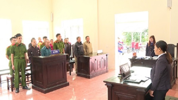 Tòa án nhân dân huyện Vị Xuyên xét xử vụ án “Trộm cắp tài sản”.