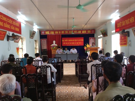 Tổ đại biểu số 5 HĐND huyện tiếp xúc cử tri tại xã Trung Thành.